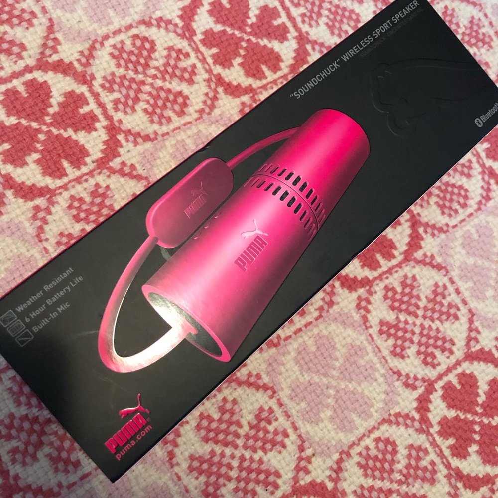 Wireless puma SoundChuck sport speakers Brand new